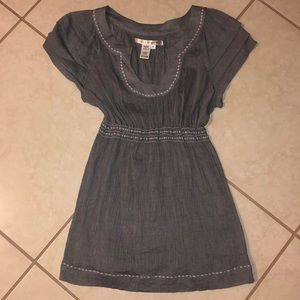 Blue-grey Blouse with white stitched designs